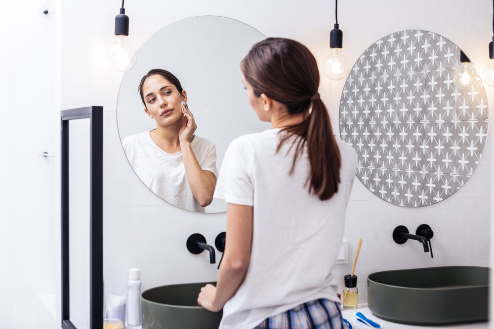 applying-facial-toner