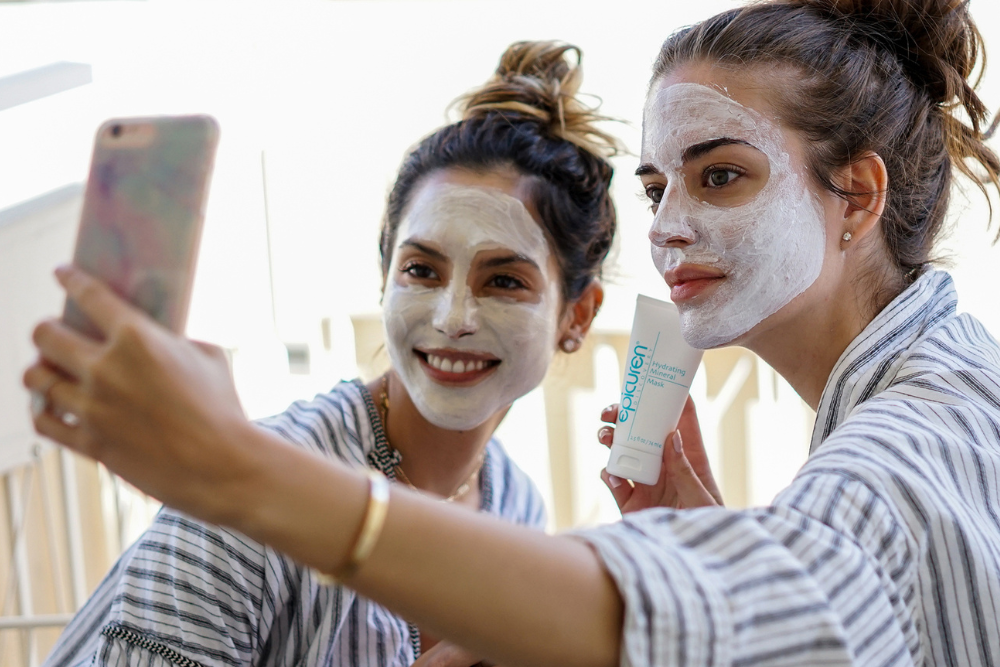 Hydrating face on sale mask for acne