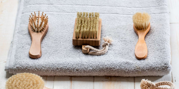 How to Dry Brush Step by Step Guide | Dry Brushing Benefits