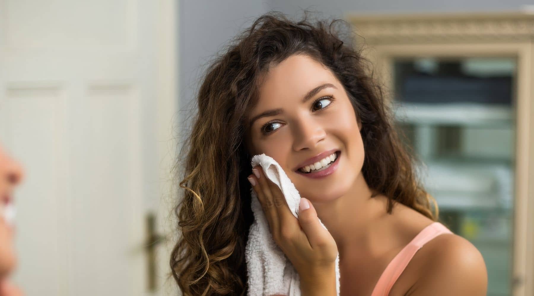 Dry vs Dehydrated Skin. What's the Difference?