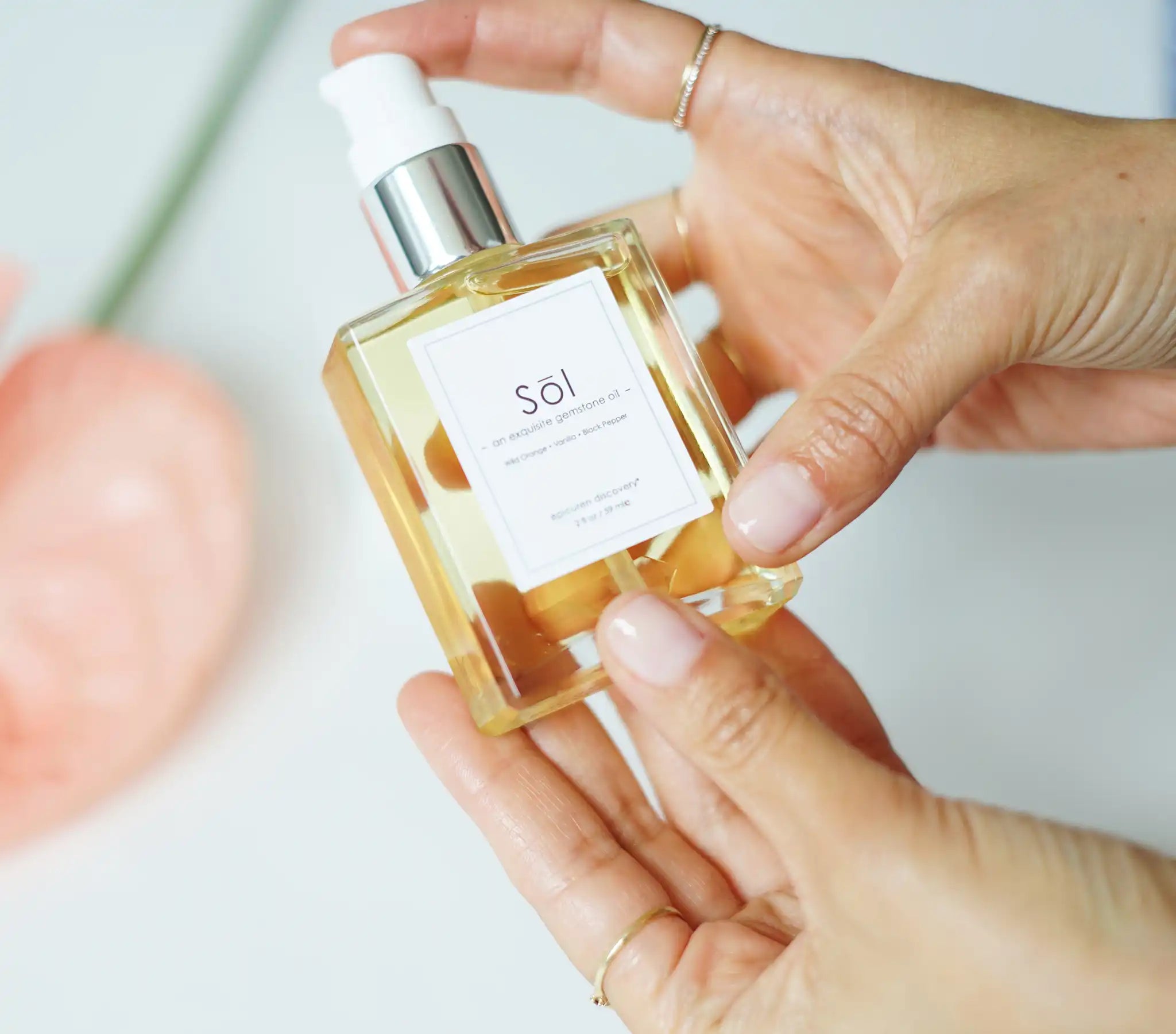 Sōl Exquisite Gemstone Oil 2 oz.